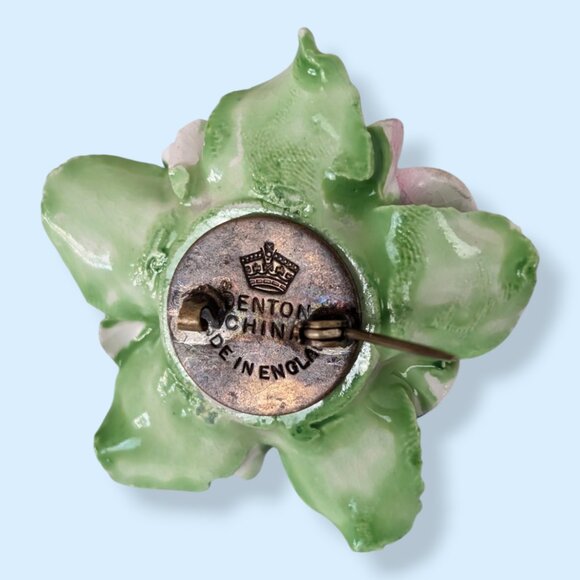 (2/$20) V. Denton China Painted Floral Brooch - Picture 4 of 7
